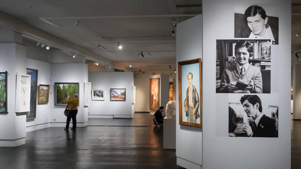 Коллекция ирбитского музея экспонируется в ЕМИИ неслучайно: история двух музеев оказалась тесно переплетена с 1972 года, когда приказом Управления культуры в Ирбите был открыт филиал Свердловской картинной галереи