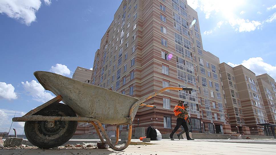 Свердловский минстрой с 1 января получил более 600 заявок на оказание градостроительных услуг в Екатеринбурге