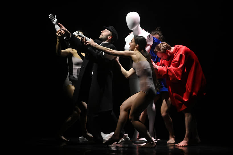 Театр «Провинциальные танцы» был 19 раз номинирован на премию «Золотая маска» 