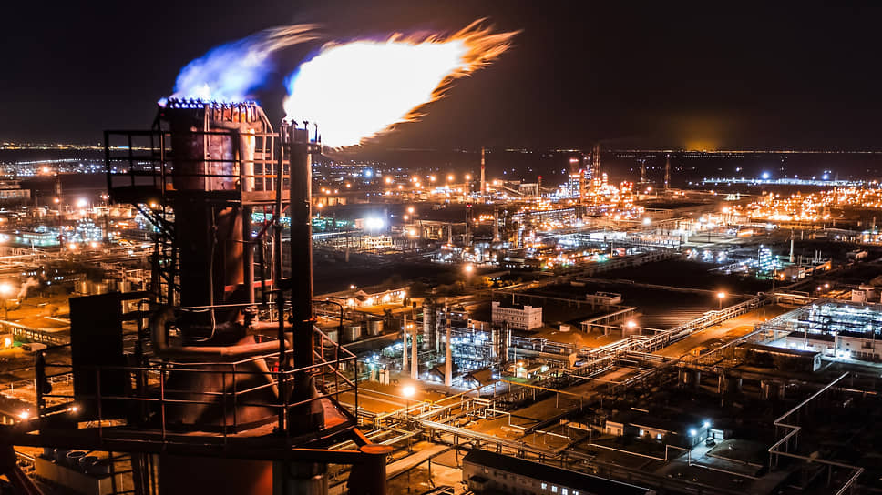 За семь месяцев 2022 года нефтегазовые доходы России превысили 7,14 трлн рублей