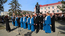 Памятник Петру Чайковскому открыли у вокзала в Ижевске