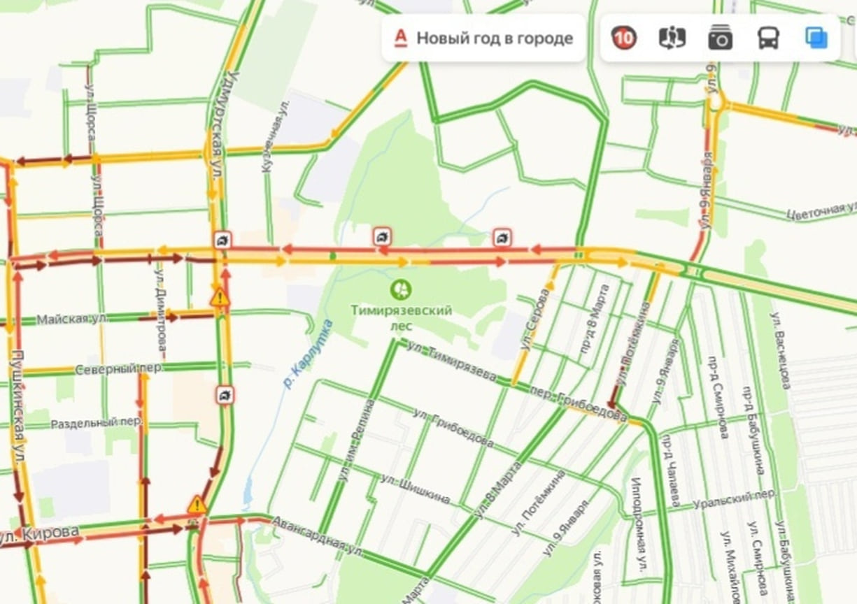 В Ижевске из-за снегопада на дорогах образовались 10-балльные пробки ...