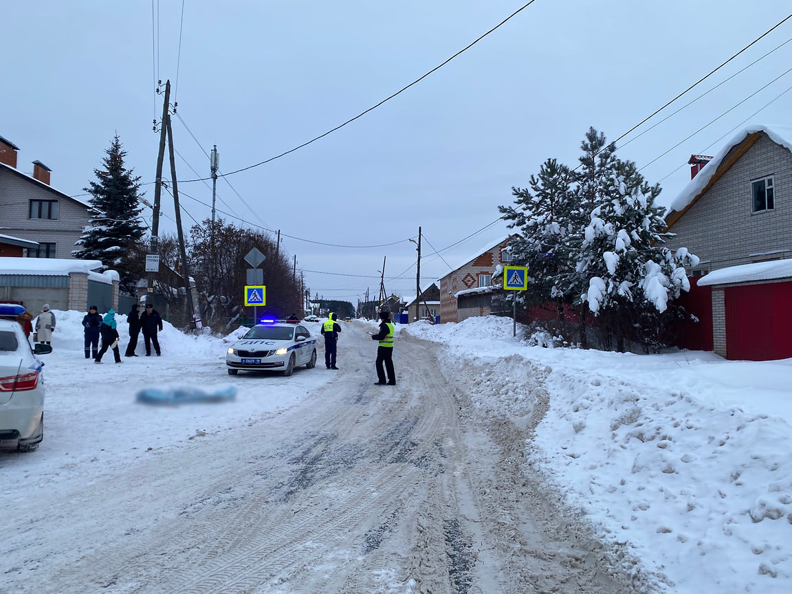 15-летнюю девушку насмерть сбил водитель автобуса в Ижевске – Коммерсантъ  Ижевск