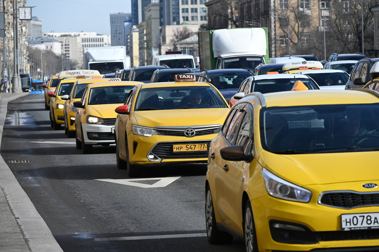 Автомобиль Kia Rio чаще всего использовали в такси в Удмуртии – Коммерсантъ  Ижевск