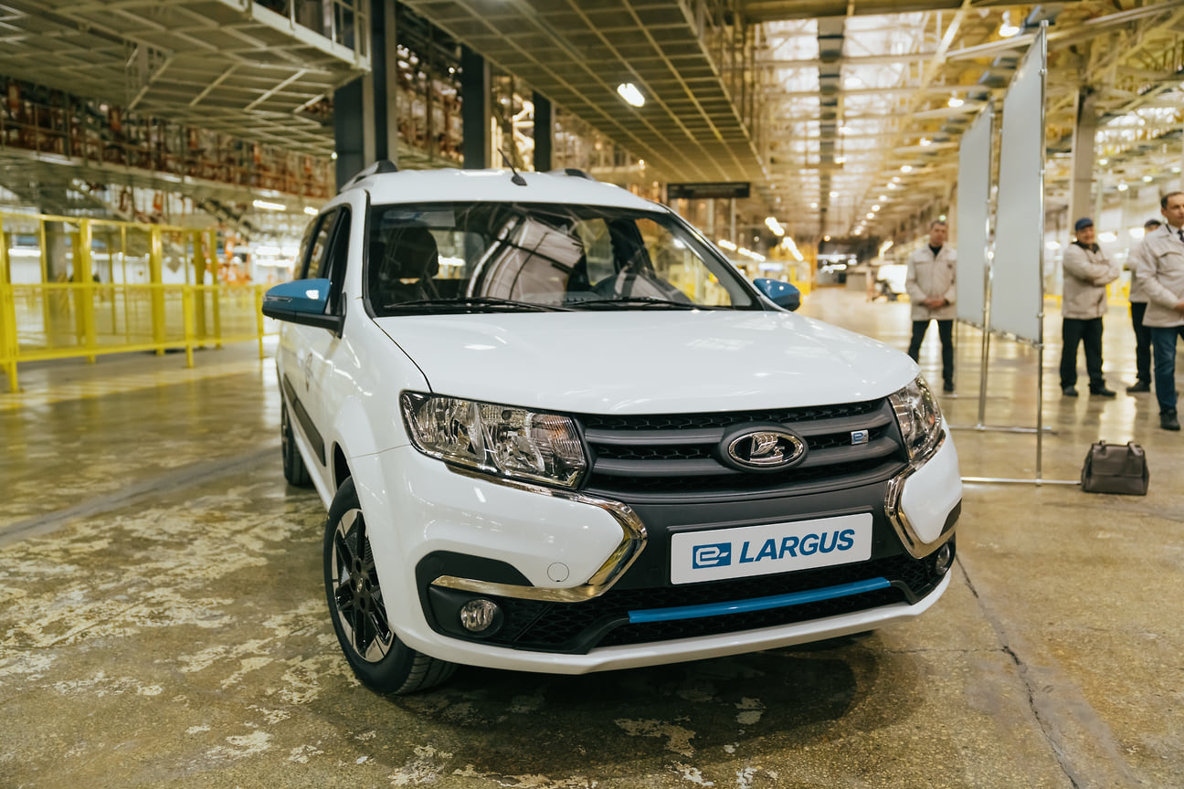 АвтоВАЗ» запустит серийное производство Lada Largus в Ижевске 15 мая –  Коммерсантъ Ижевск