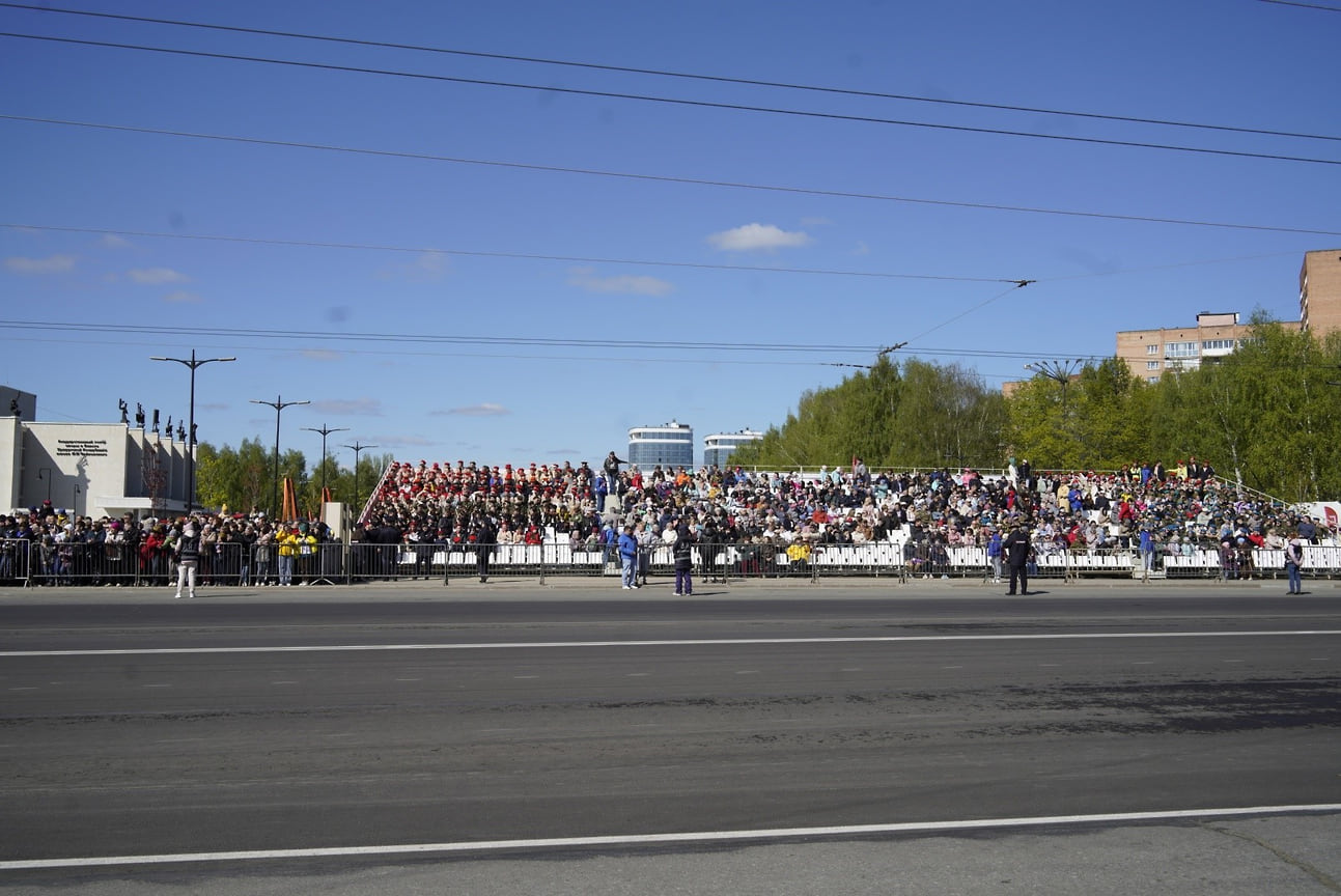 Улицы были переполнены жителями и гостями Ижевска