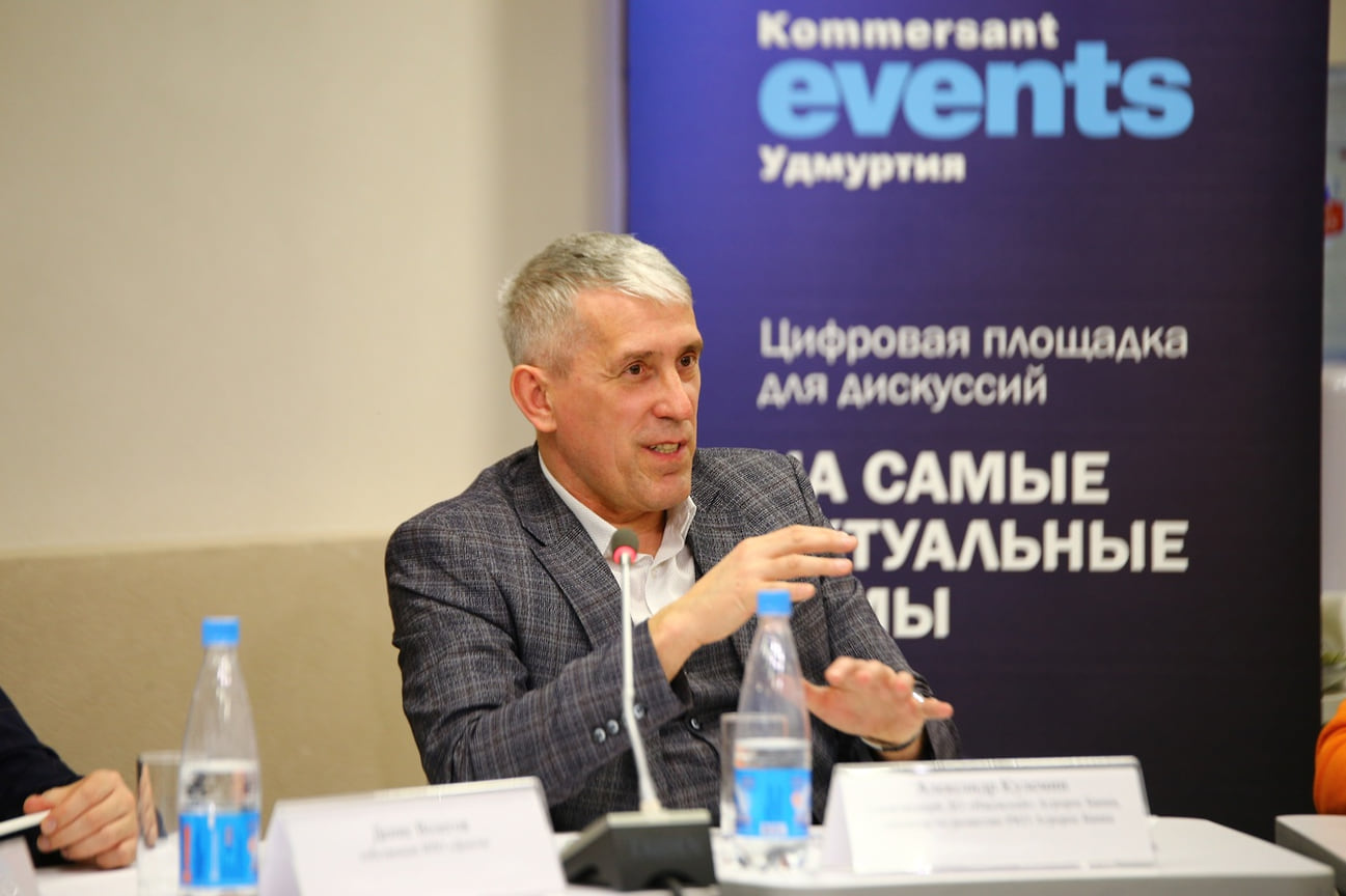 Александр Кулемин, управляющий ДО «Ижевский» Агророс Банка,  директор по развитию РКО Агророс Банка