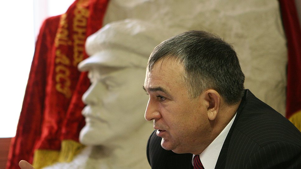 Глава рескома КПРФ Хафиз Миргалимов исключил из партии тех, кто расходится с ним во взглядах  