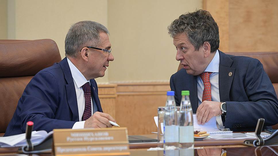 Гендиректор «Татнефти» Наиль Маганов (справа) считает льготы для имущества компании «вполне целесообразными»