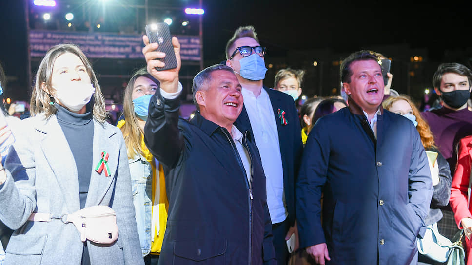 Эксперты считают, что в этот раз не было задачи получить 100% голосов за Рустама Минниханова (в центре)