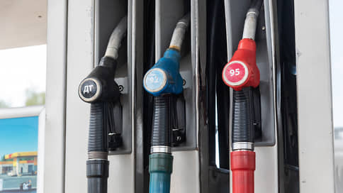 В Татарстане вторую неделю подряд растут цены на бензин
