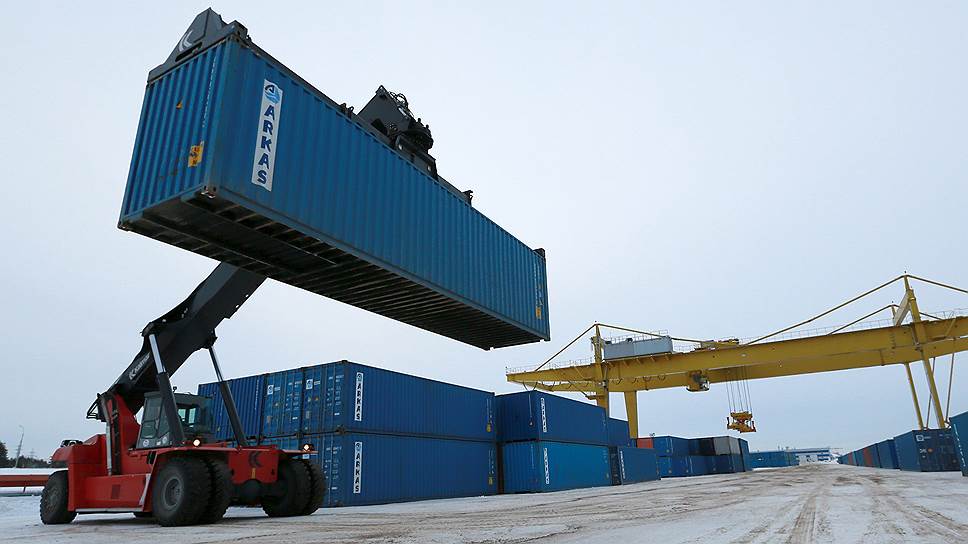 На все поднимающийся объем оборота контейнеров на Транссибе в Приморье ответили проектом логистического центра