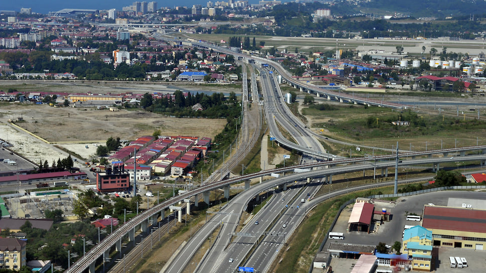 Компания построила более девяти километров мостов, эстакад и участок центральной автомагистрали Сочи