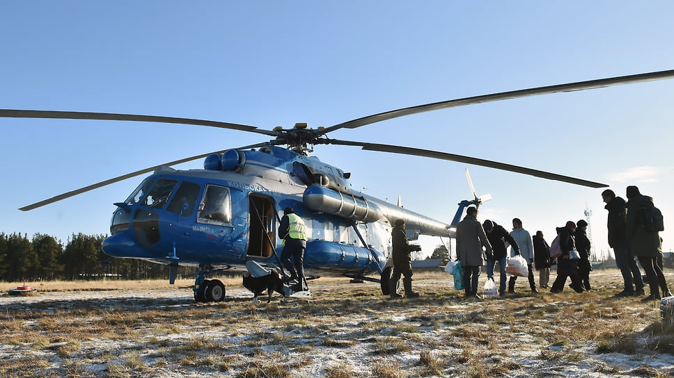 Вертолет Ка-32 компании «ПАНХ» во время полета 
на научно-исследовательское судно пересек госграницу РФ без уведомления пограничных органов
