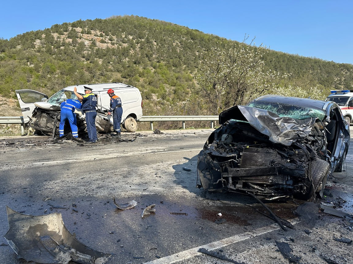 В Севастополе начали расследование по факту гибели двух человек в автоаварии  – Коммерсантъ Краснодар