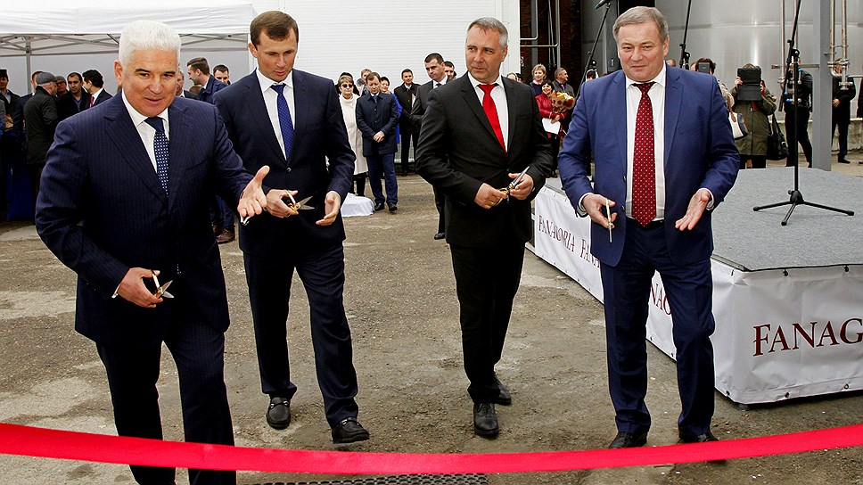 Новый винный подвал открыли на Кубани. В торжественной церемонии принял участие вице-губернатор региона Андрей Коробка.