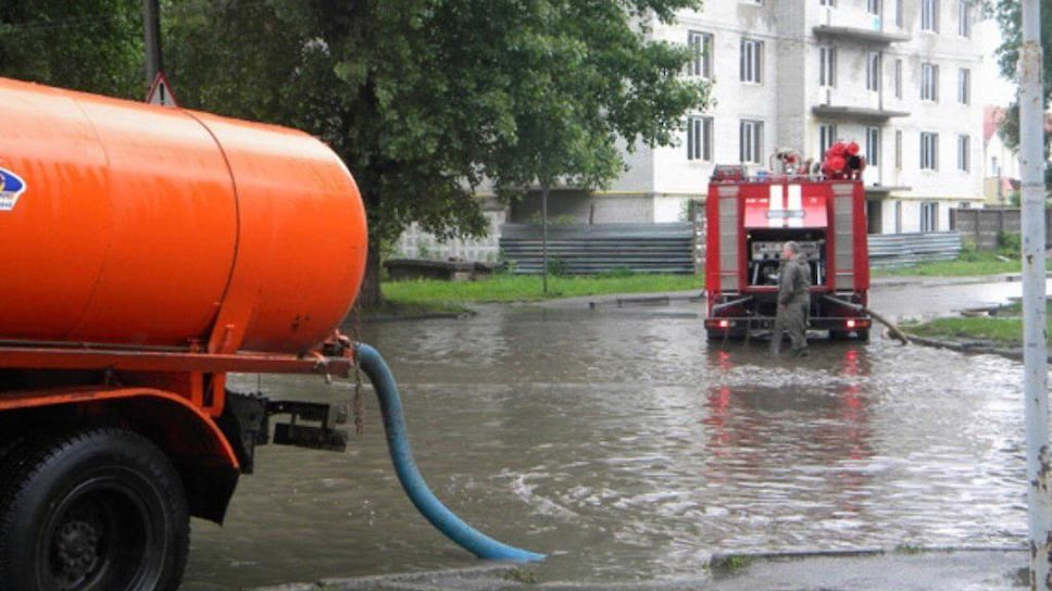 Власти города обещают удвоить численность службы по борьбе с подтоплениями
