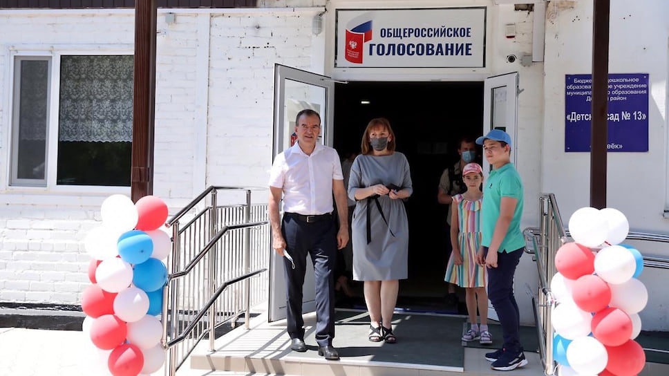 Губернатор Краснодарского края Вениамин Кондратьев отдал свой голос в основной день голосования