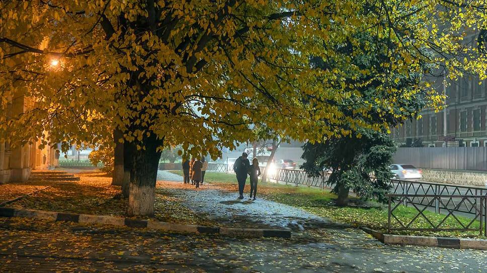 Вечерняя улица Красина. Ноябрь 2021