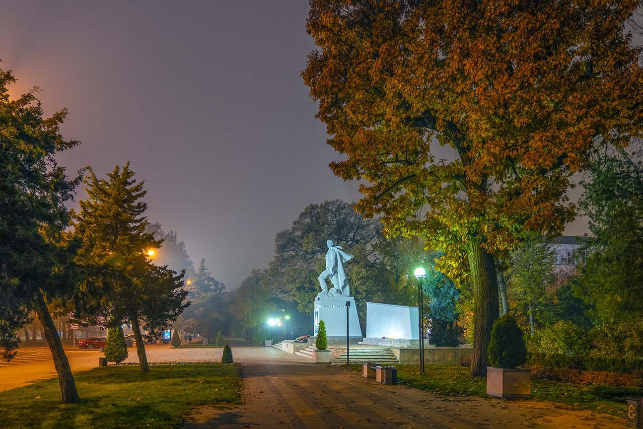 Памятник освободителям Краснодара. Ноябрь 2021
