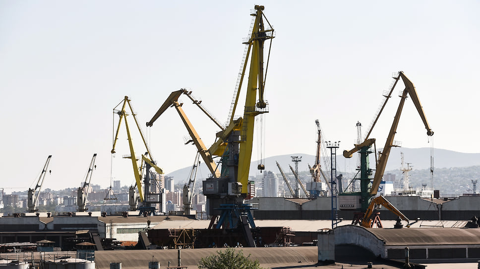 Сегодня Новороссийск является главными воротами экспорта на юге страны. Грузооборот порта в первом полугодии 2019 года по сравнению с тем же периодом 2018-го вырос на 3,9%