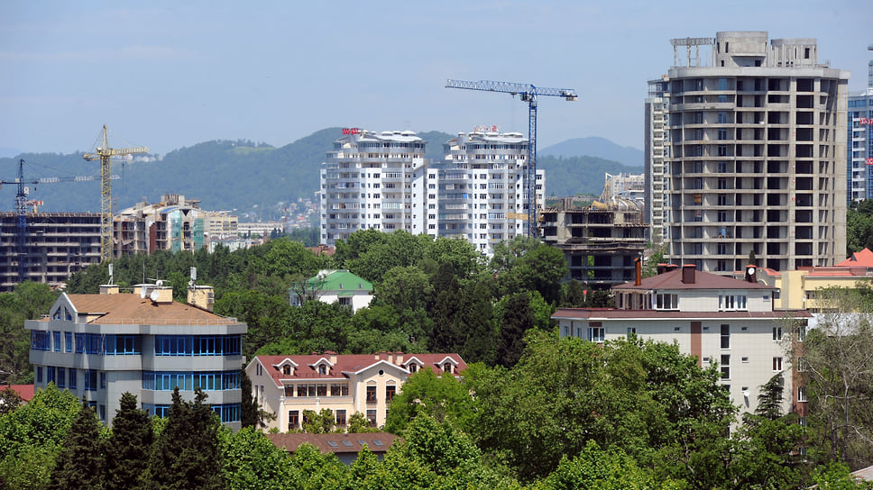 Больше всего новостроек среди городов Черноморского побережья в данный момент возводится в Сочи — 32 дома