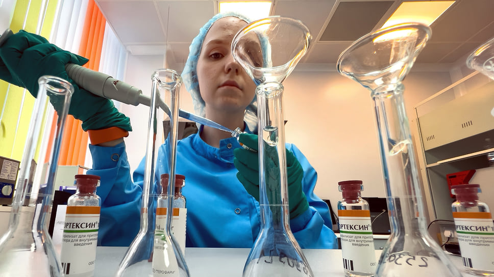 Компания «ЮжФарм» в Крымском районе намерена запустить линию по производству восьми новых видов лекарственных препаратов-дженериков, которые заменят зарубежные аналоги