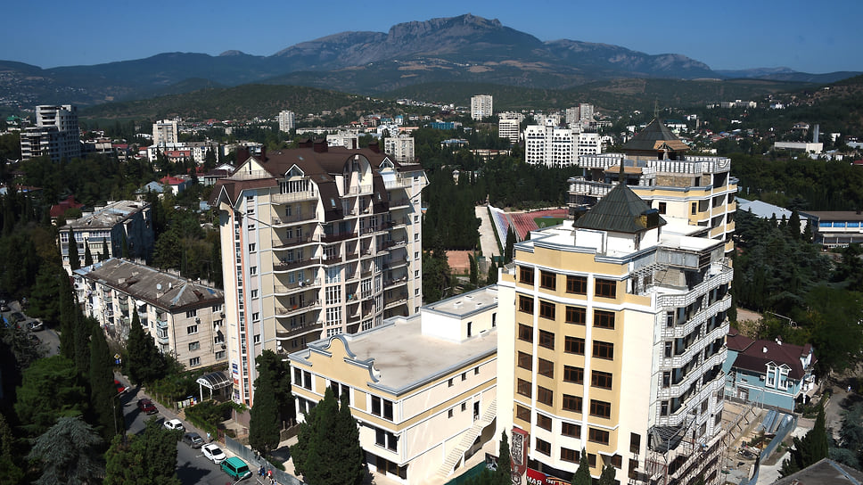 По состоянию на май 2023 года объем текущего строительства жилой и курортной недвижимости в Крыму составляет 1,3 млн кв. м