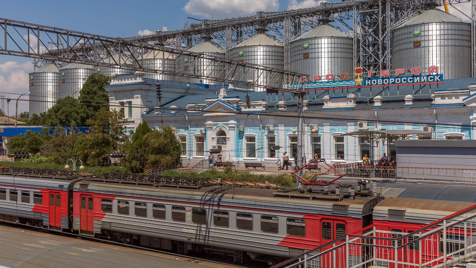 Эксперты считают, что для разгрузки транспортной системы Новороссийска Необходимо объединить ж/д вокзал и автостанцию
