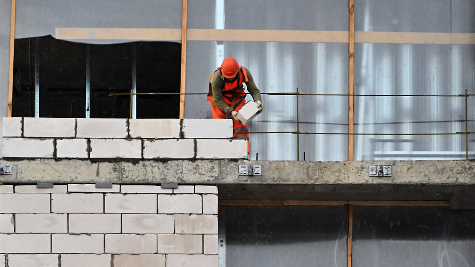 Сегодня в Краснодарском крае открыто 5319 вакансий в строительной сфере