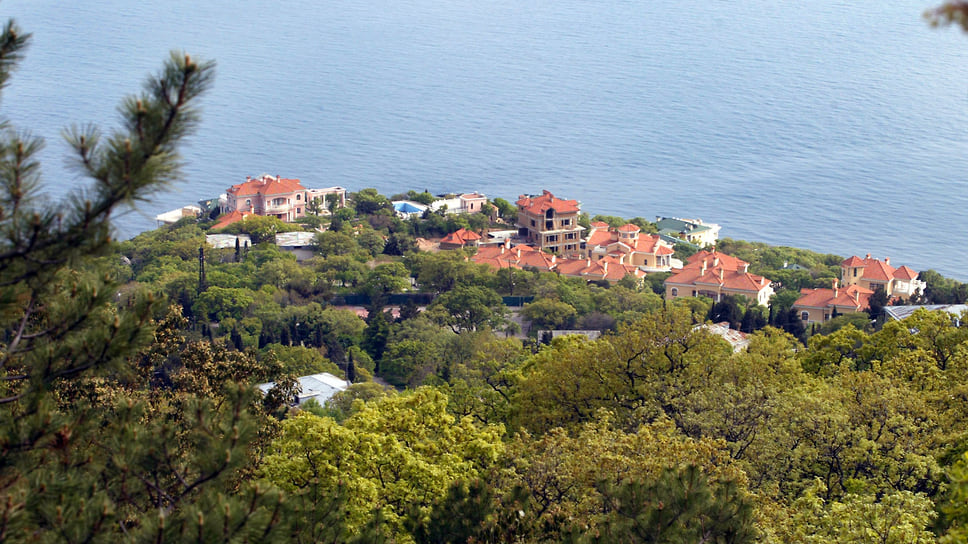 На Черноморском побережье стремительно сокращается количество свободных участков под частное жилье 