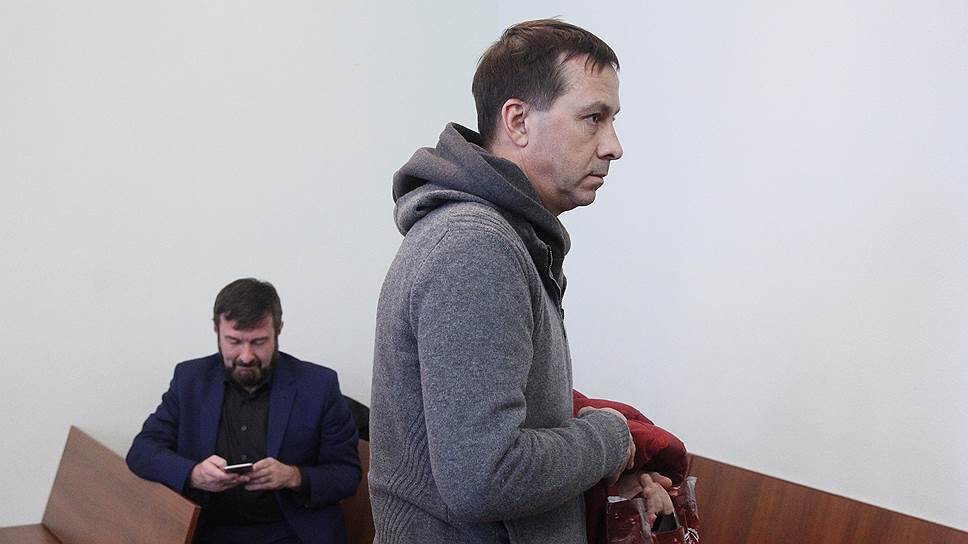 Прокуратуре снова отказали в аресте  Александра Бочкарева (на переднем плане)