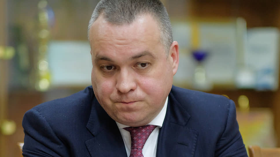 Илья Шульгин пытается убедить прокуратуру и депутатов, что приобрел коттедж честно