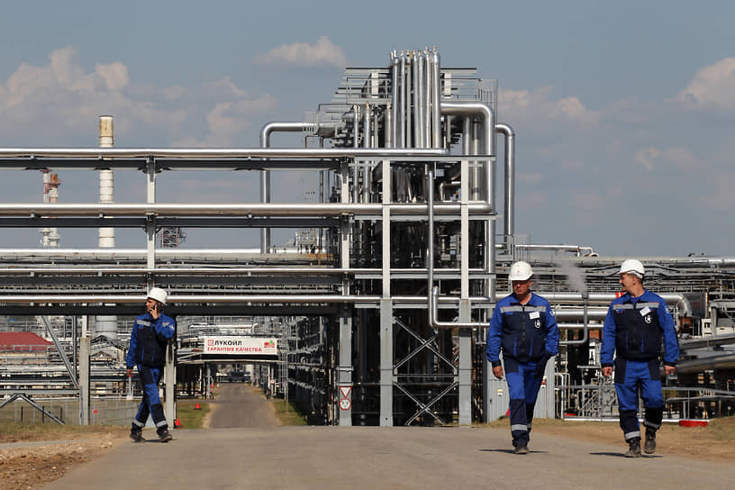 Нефтепереработка в регионе сократила отгрузку топлива на треть