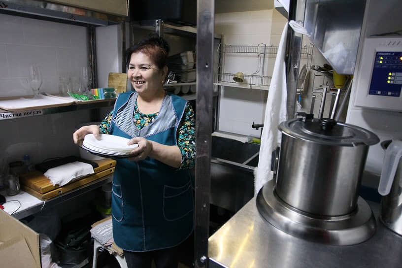 За слив воды после мытья посуды кафе и рестораны стали платить «Нижегородскому водоканалу» в разы больше