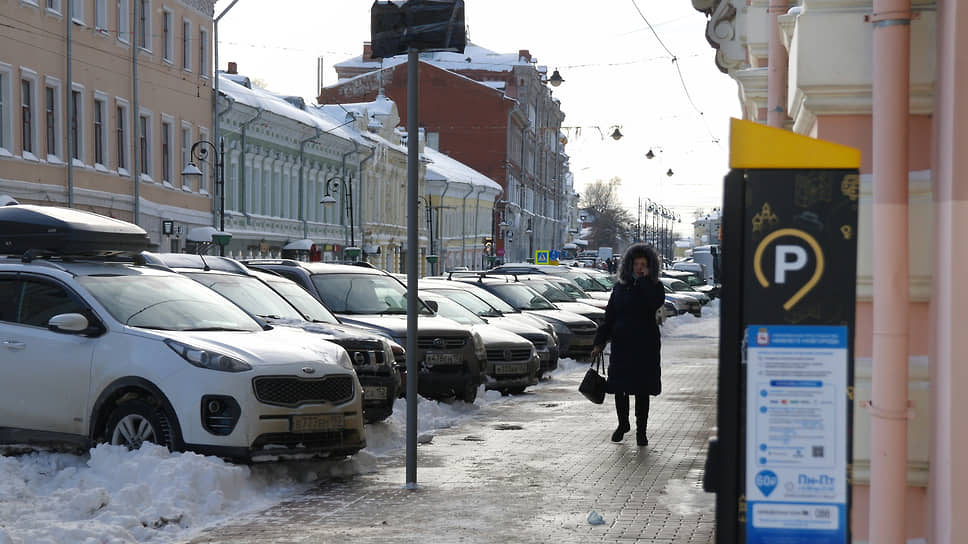 Парковки в нижнем. Платные парковки в Нижнем Новгороде. Нижегородские парковки. Платная парковка в центре Нижнего Новгорода. Нижний Новгород Рождественская парковки.