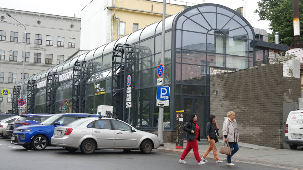  Новый книжный магазин в центре Нижнего Новгорода могут демонтировать по суду
