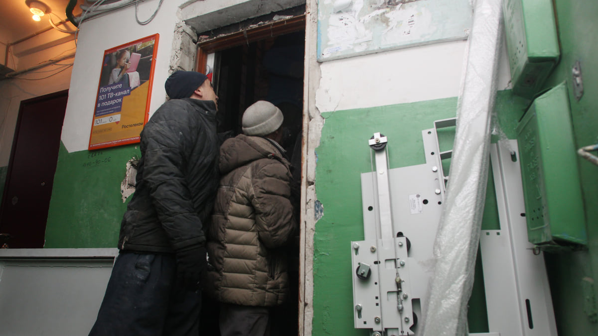 Часть домов в Нижегородской области выпала из программы замены лифтов