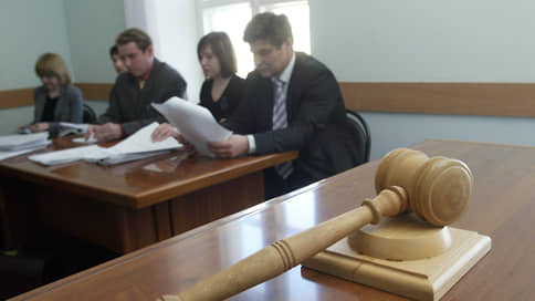 Адвокаты делают КИСАРево сечение // Нижегородские юристы выступают против информсистемы «Адвокаты России»