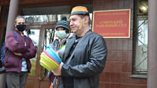 Нижегородский пастафарианин пытается получить паспорт с фото в дуршлаге