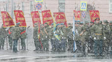 Репетиция парада Победы в Нижнем Новгороде прошла под снегом