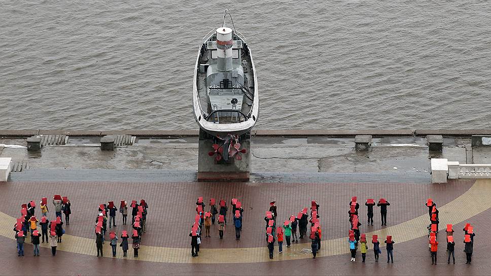 В Нижнем Новгороде почтили память первого губернатора области Бориса Немцова, застреленного 27 февраля 2015 года в центре Москвы
