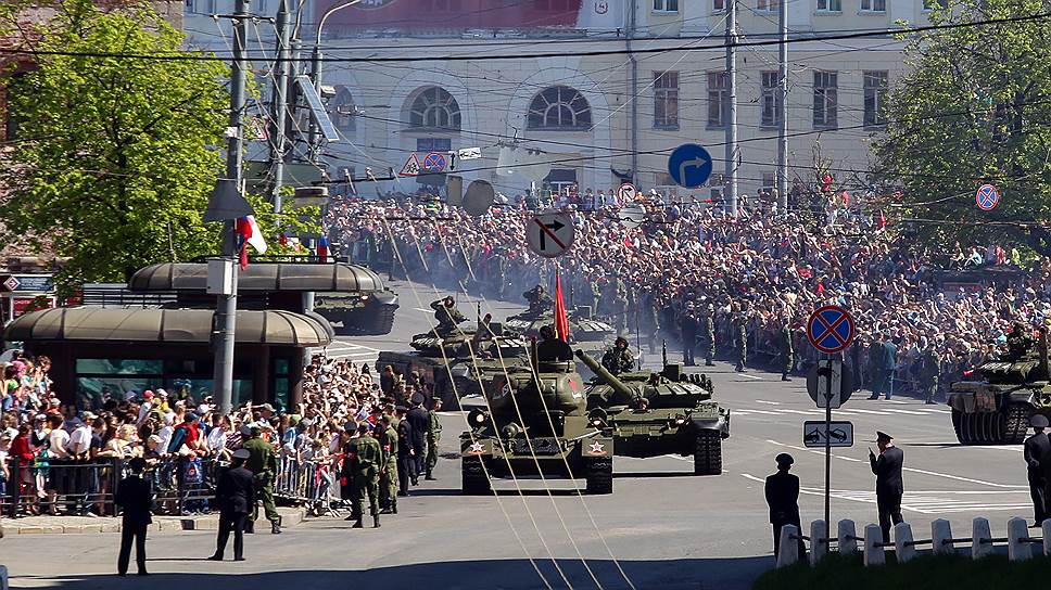 Военная техника на параде Победы в Нижнем Новгороде
