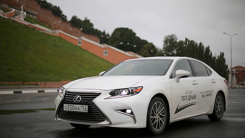 Купить новый автомобиль Lexus ES Progressive в Казахстане