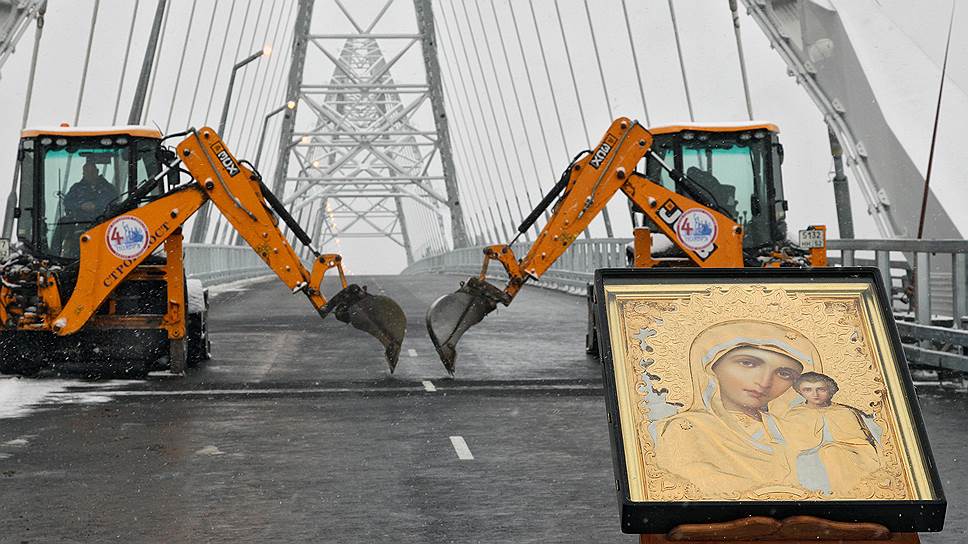 Ноябрь, 2016. Открылось движение по новому Борскому мосту через Волгу. В полноценном режиме переправа с подходами должна начать функционировать в июле 2017 года. 
