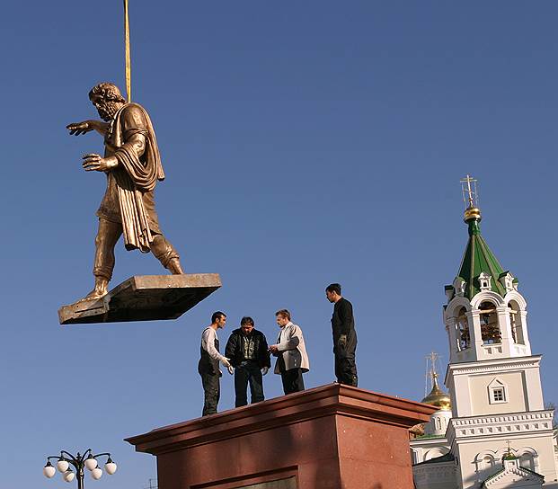 Нижегородцы привыкли к памятнику Минину и Пожарскому на площади Народного единства, хотя скульптура установлена всего 12 лет назад, 2 ноября 2005 года