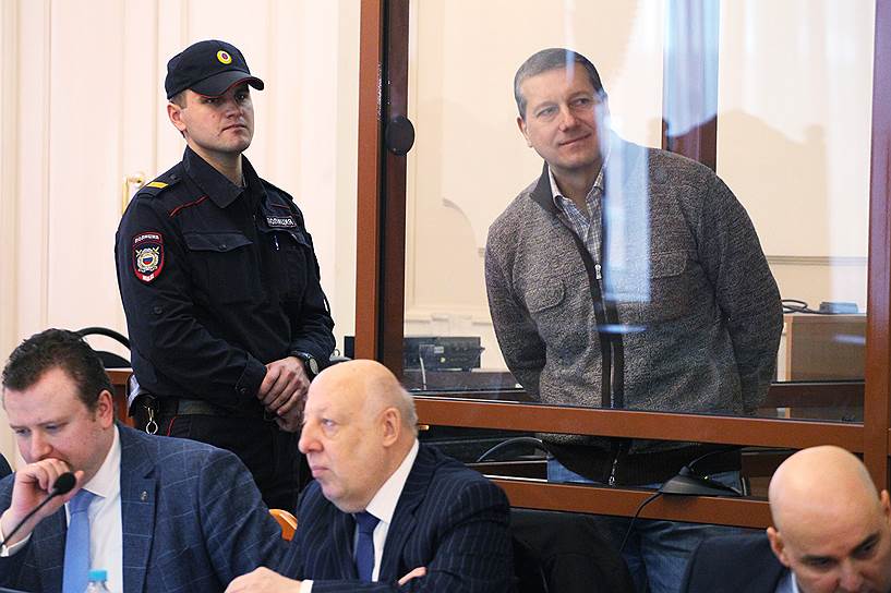 За год бывший мэр Нижнего Олег Сорокин уже успел привыкнуть к скамье подсудимых