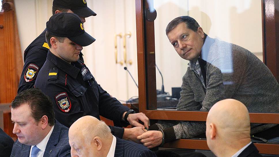 Начался судебный процесс по обвинению бывшего мэра Нижнего Новгорода Олега Сорокина во взятке и похищении человека. Ноябрь 2018 года