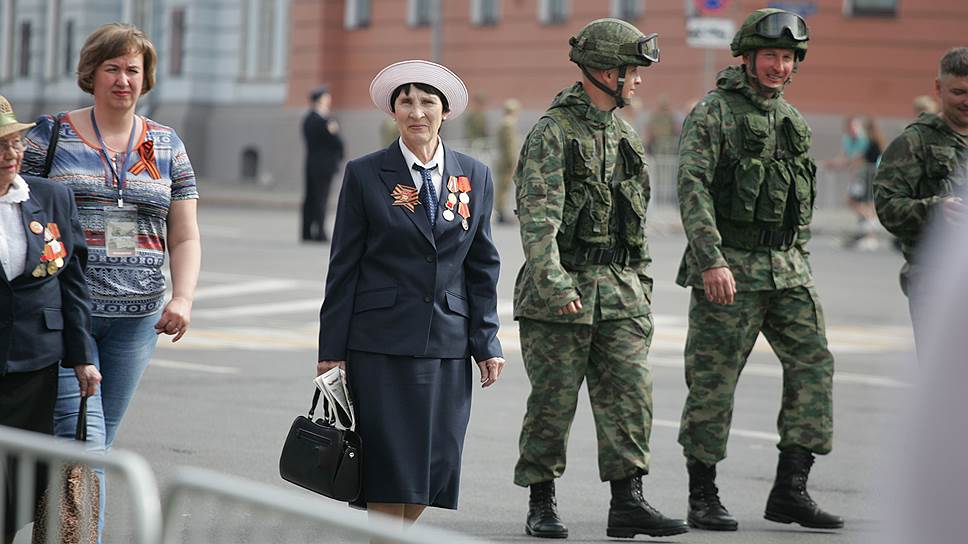 9 мая традиционно встречаются два поколения российских воинов