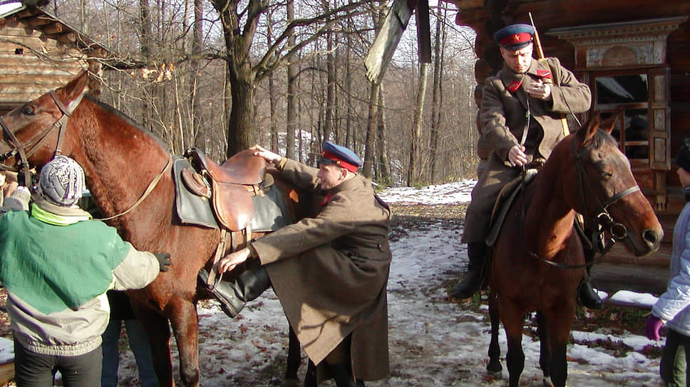 В Нижнем Новгороде найдется все, даже лошади для нквдшников. Во время съемок телесериала &quot;Дети Арбата&quot;